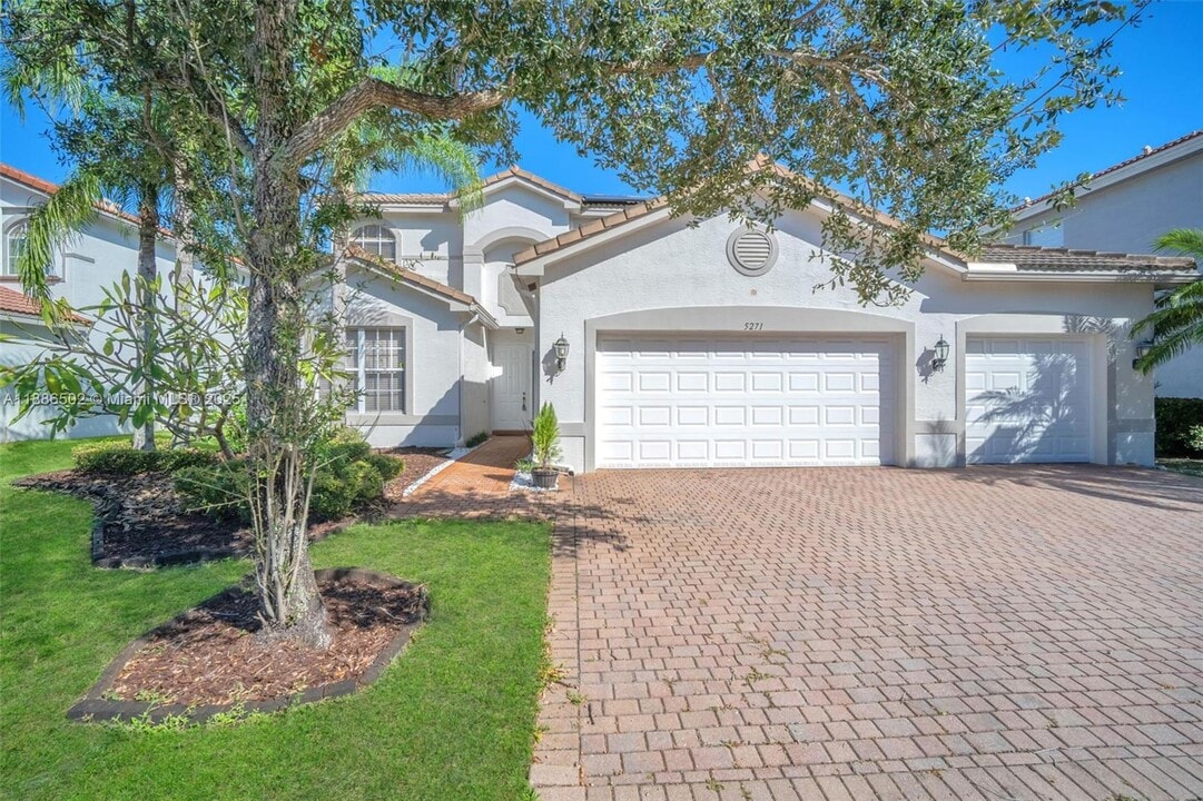 5271 SW 173rd Ave in Miramar, FL - Building Photo