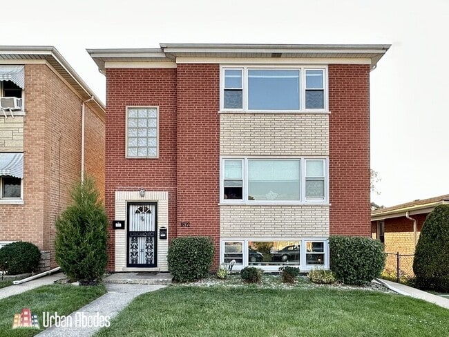 property at 1812 N 20th Ave