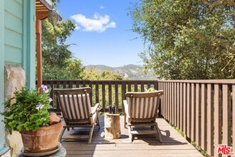 1553 Penny Rd in Topanga, CA - Building Photo - Building Photo