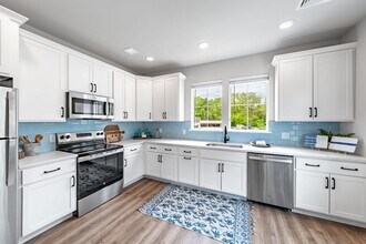 182 Excelsior Ave in Saratoga Springs, NY - Building Photo - Building Photo