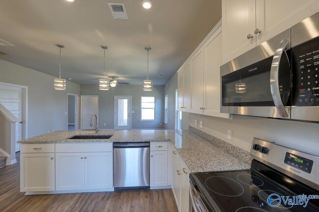 116 Morning Dew Rd in Toney, AL - Building Photo - Building Photo