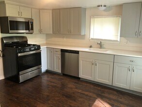 3533 N 39th St in Omaha, NE - Building Photo - Building Photo