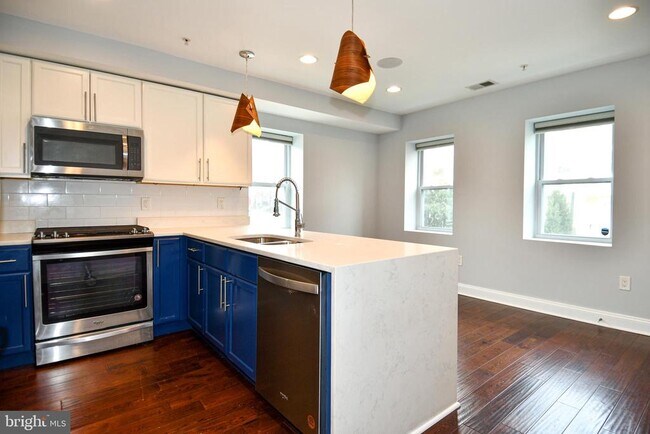 property at 1823 D St NE