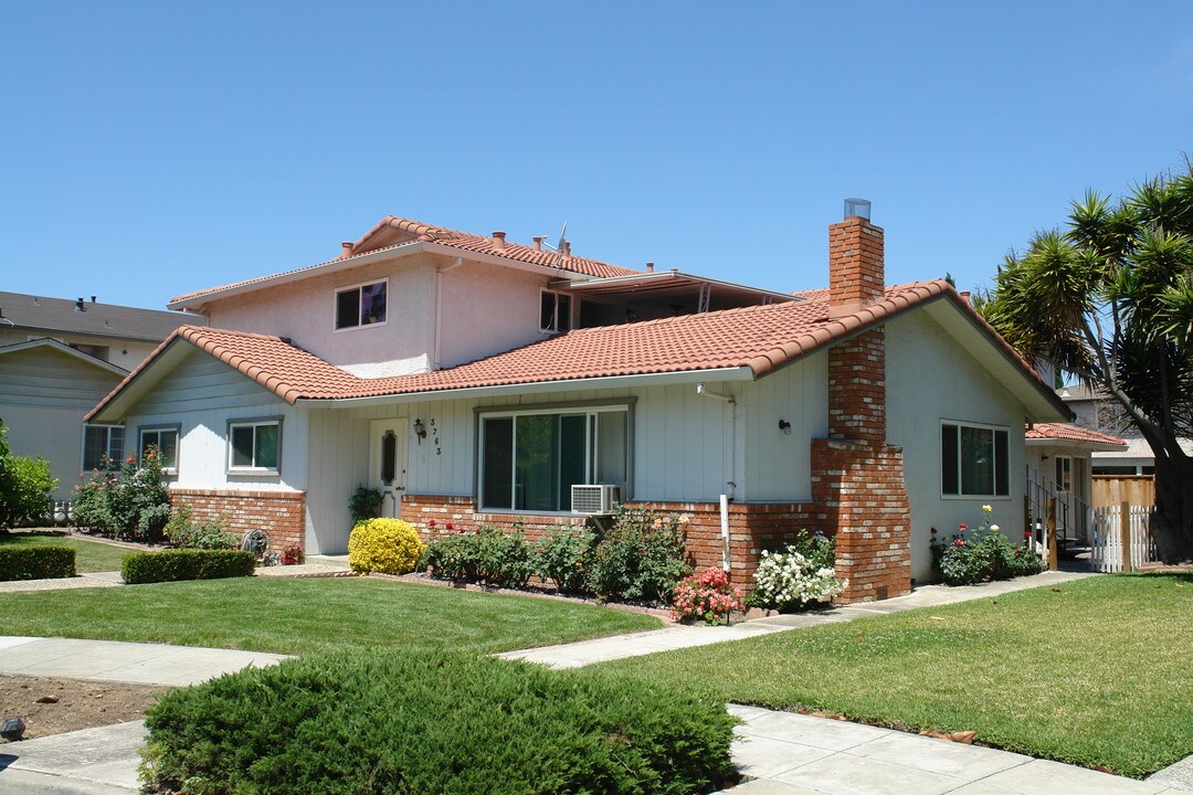 3763 Trina Way in San Jose, CA - Foto de edificio