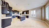 3229 Trailside Dr in Oakville, ON - Building Photo - Building Photo