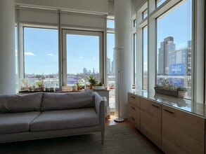 1017 Jackson Ave, Unit #6C in Long Island City, NY - Foto de edificio - Building Photo