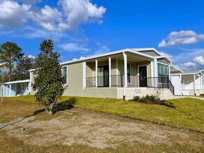 1009 Vervain Dr in Brooksville, FL - Building Photo - Building Photo