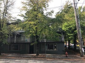 831 NW 16th Ave, Unit 831 in Portland, OR - Building Photo
