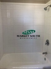 412 E 50th St in Savannah, GA - Building Photo - Building Photo