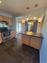 902 Little Whaleneck Rd in East Meadow, NY - Building Photo - Building Photo