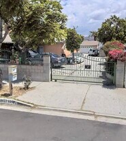 8018 Troost Ave in North Hollywood, CA - Building Photo