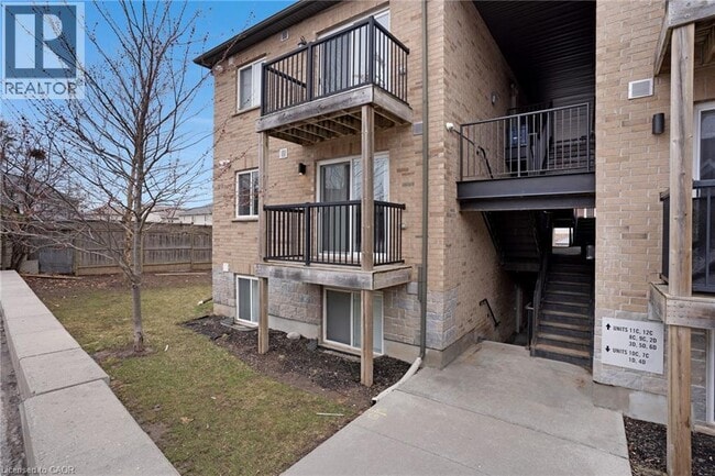 185 Windale Crescent in Kitchener, ON - Building Photo - Building Photo