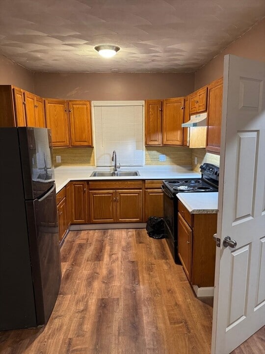 24 Newbury St in Worcester, MA - Building Photo