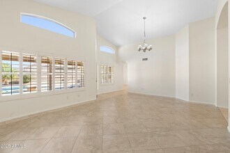 7910 W Adobe Dr in Glendale, AZ - Building Photo - Building Photo