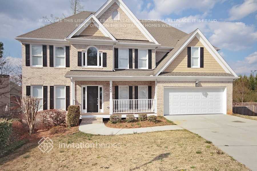 660 Brittany Manor Ln in Grayson, GA - Building Photo