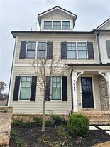 1028 Endeavour Ct in Marietta, GA - Building Photo