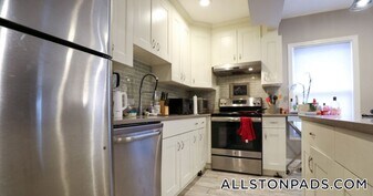 77 Linden St, Unit 2 in Boston, MA - Building Photo