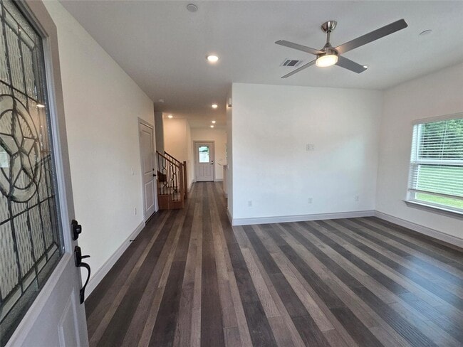 2105 Tiger Trail, Unit 703 in Round Rock, TX - Building Photo - Building Photo