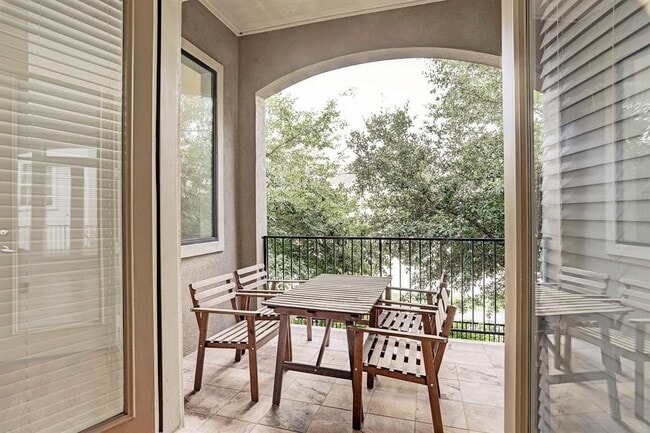 property at 1203 Detering St