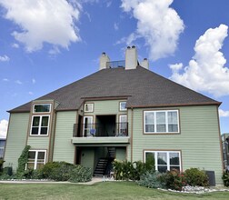 The Retreat at Faulkner Point in Garland, TX - Foto de edificio - Building Photo