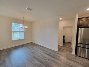 5221 Gaineswood Dr in Milton, FL - Building Photo - Building Photo