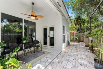 16296 SW 83rd Ln in Miami, FL - Building Photo - Building Photo