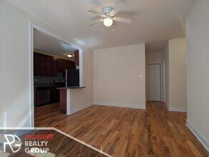 630 W Cornelia Ave, Unit 1 in Chicago, IL - Building Photo - Building Photo