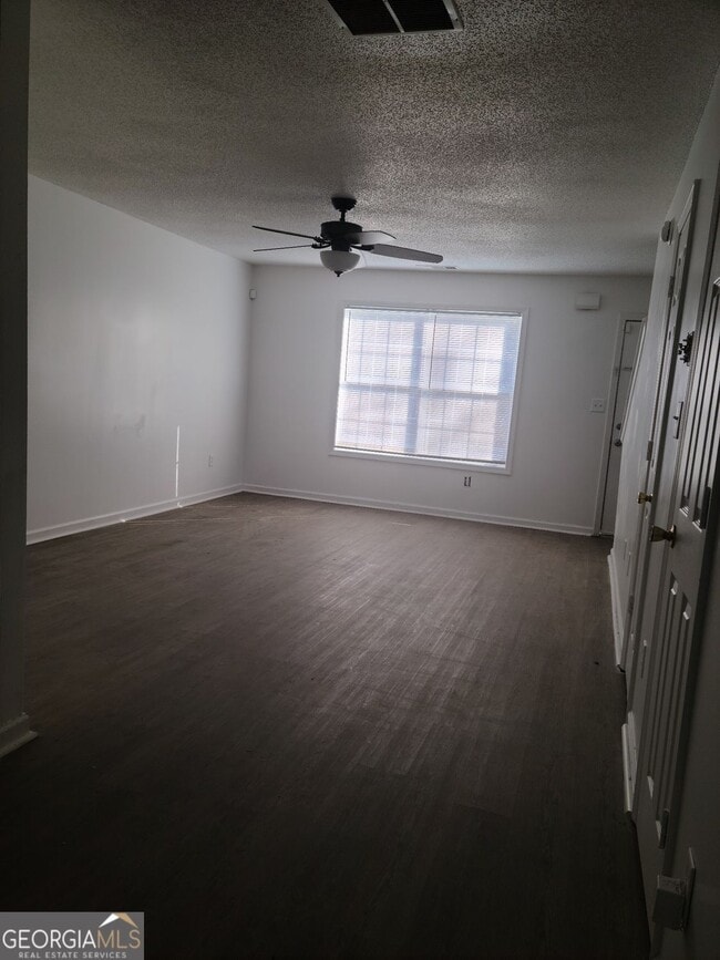 7146 Ravenwood Ln in Stonecrest, GA - Building Photo - Building Photo