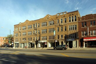 4264 W Irving Park Rd in Chicago, IL - Building Photo - Building Photo
