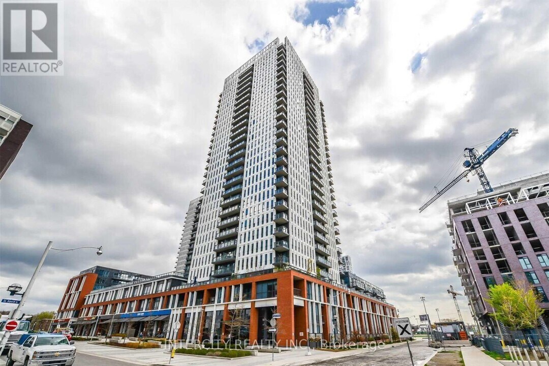 55-1455 Regent Park Blvd in Toronto, ON - Building Photo