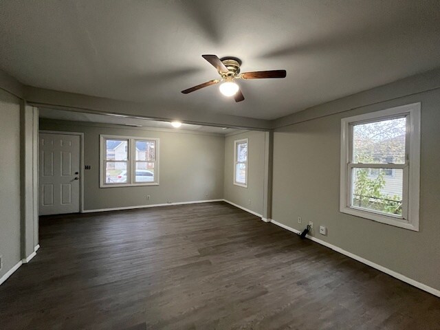 608 E 4th St in Mishawaka, IN - Foto de edificio - Building Photo