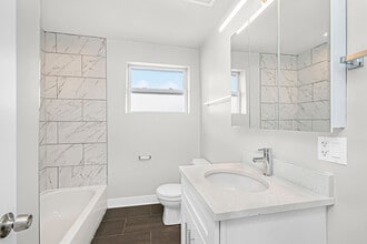 6459 N Wayne Ave in Chicago, IL - Building Photo - Building Photo