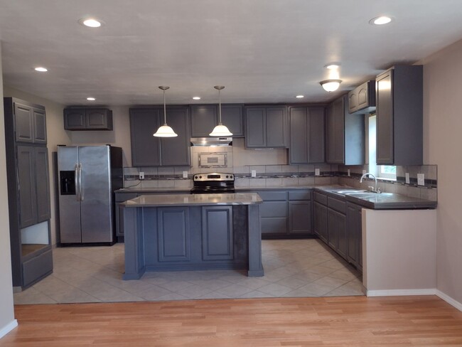 property at 1315 Mozi Ln