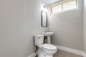 1411 Royal Oaks Dr in Frisco, TX - Building Photo - Building Photo