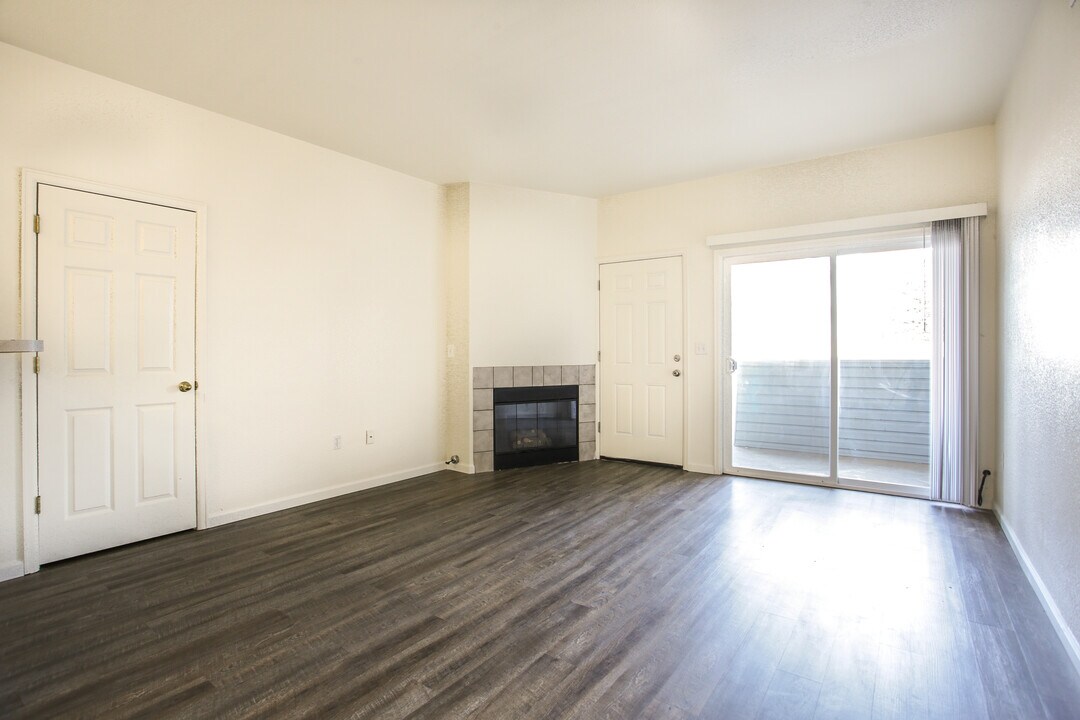 911 S Zeno Way in Aurora, CO - Building Photo