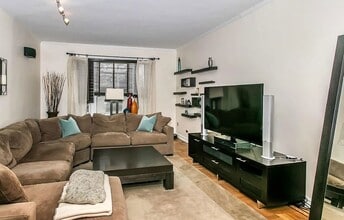 124-16 84th Rd in Queens, NY - Building Photo - Building Photo