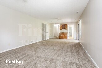 8321 N Highland Ave in Kansas City, MO - Building Photo - Building Photo
