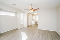 1007 Seaside Daisy Ct in Henderson, NV - Foto de edificio - Building Photo