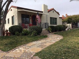 304 Nevada Way in Boulder City, NV - Building Photo