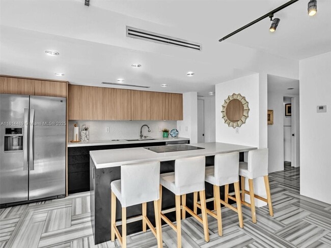 1300 Alton Rd, Unit 3C in Miami Beach, FL - Building Photo - Building Photo