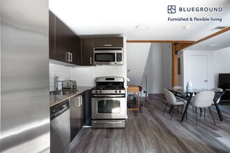 4133 Redwood Ave in Los Angeles, CA - Building Photo - Building Photo