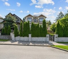 5080 Dunbar St in Vancouver, BC - Building Photo
