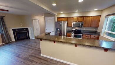3114 Coontz St in Bremerton, WA - Building Photo - Building Photo