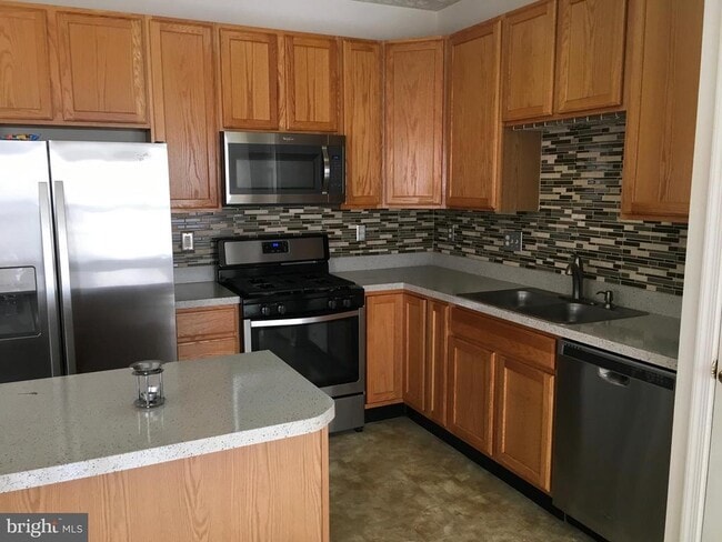 8376 Frostwood Dr in Laurel, MD - Building Photo - Building Photo