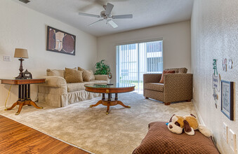 Harvard Apartments in Melbourne, FL - Building Photo - Interior Photo