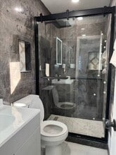 23 Hank Pl in Staten Island, NY - Building Photo - Building Photo