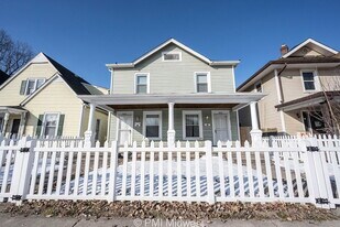 264 N Holmes Ave in Indianapolis, IN - Building Photo