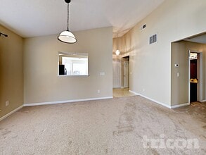 1118 Yorkdale Dr in Charlotte, NC - Building Photo - Building Photo