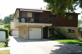 501 N Shelton St in Burbank, CA - Building Photo - Building Photo