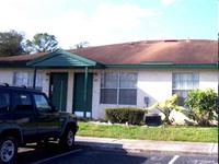 Holly Point Apartments in Holly Hill, FL - Foto de edificio - Building Photo